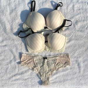 RARE VINTAGE VICTORIAS SECRET PUSH UP, STRAPLESS DEMI UNDIES NOT INCLUDED
